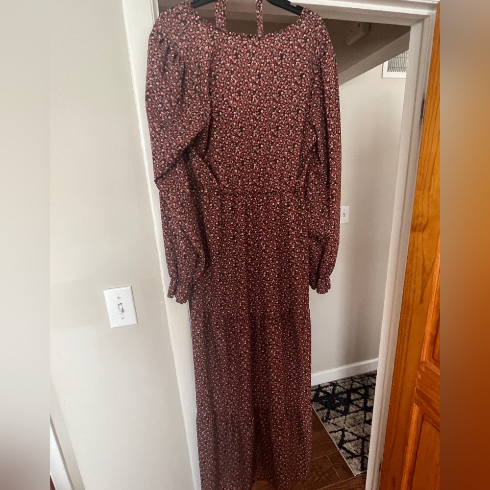 Elegant Floral Long Sleeve Dress